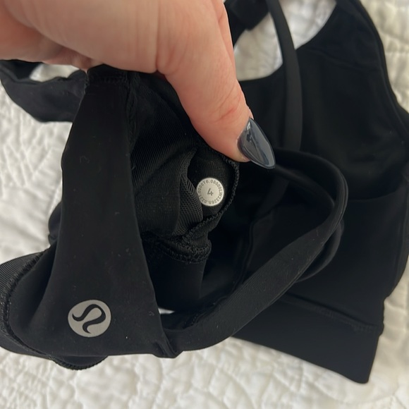 LULULEMON energy bra! Never worn! Size 4. - Picture 3 of 3